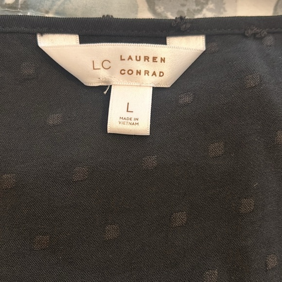 Lauren Conrad LC, black tank top ruffle collar blouse size L never been worn - Picture 2 of 3